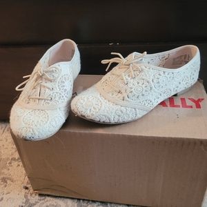 Lower East Side Ivory Lace Pennny Loafers